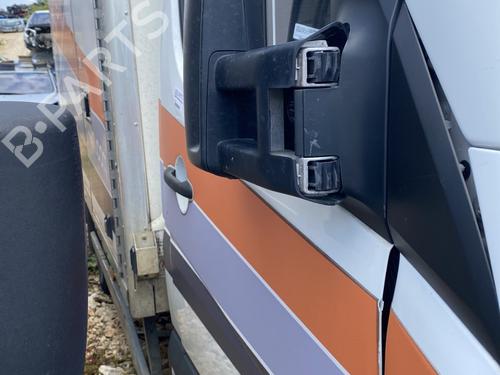 right-front-door-mercedes-benz-sprinter-5-t-platformchassis-b906-2006-2007-2008-2009-2010-2011-2012-2013-2014-2015-2016-2017-2018-2019-2020-26580928 main image