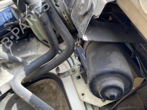 Used Front wiper motor Front wiper motor RENAULT TRAFIC Van (T_, P_, V_) 2.1 D (58 hp) 28817083 28817083