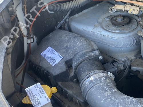 Used Air filter box Air filter box RENAULT MASTER III Van (FV) 2.3 dCi 145 FWD (FV0E, FV0F, FV0H, FV02, FV0M, FV0S,... (146 hp) 32493851 32493851