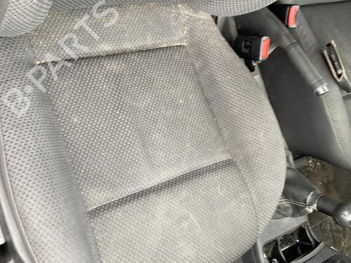 Used Right front seat Right front seat VW POLO III (6N1) 60 1.4 (60 hp) 33013673 33013673