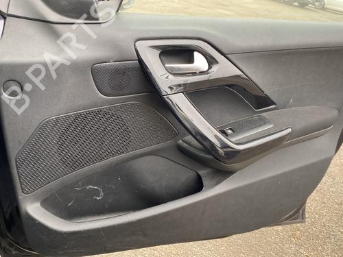 Used Front right panel Front right panel PEUGEOT 208 I (CA_, CC_) 1.0 VTi (68 hp) 22787619 22787619