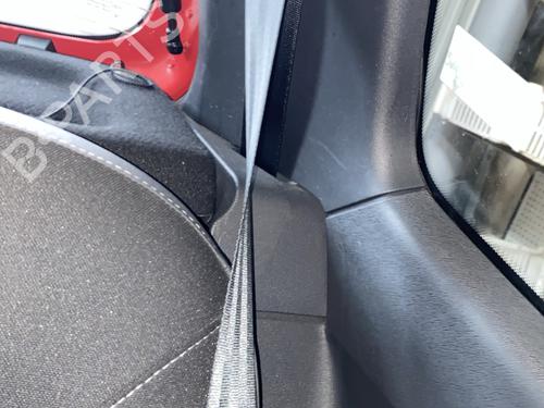 rear-left-seatbelt-renault-twingo-ii-cn0_-2007-23784061 main image
