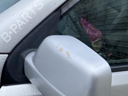 Used Right mirror NISSAN X-TRAIL I (T30) 2.2 Di 4x4 (114 hp) 31981259