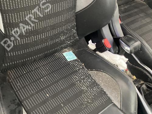 Sæde højre fortil PEUGEOT 2008 I (CU_) 1.6 HDi (92 hp) 31981231