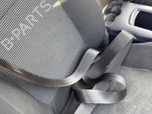 front-right-seatbelt-peugeot-5008-0u_-0e_-2009-2010-2011-2012-2013-2014-2015-2016-2017-28048064 main image