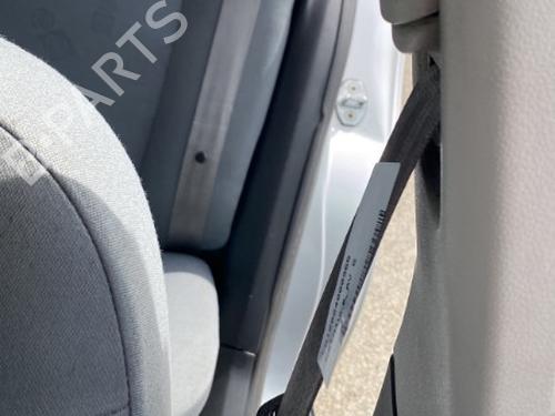 Venstre foran beltestrammer SEAT LEON (1M1) 1.9 TDI (110 hp) 19909868