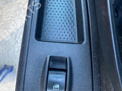 Right front window switch FIAT GRANDE PUNTO (199_) 1.3 D Multijet (199.AXD11, 199.AXD1A, 199.AXD1B,... | BP39389164I26 - Image 2