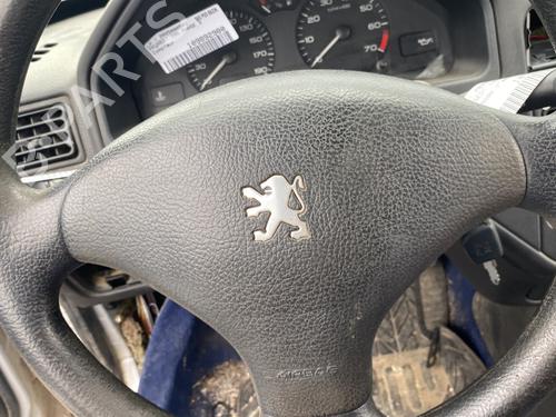 Driver airbag PEUGEOT 106 II (1A_, 1C_) 1.0 i | BP27681954C9