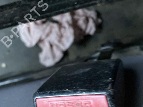 Used Seat buckle RENAULT MASTER III Van (FV) 2.3 dCi 145 FWD (FV0E, FV0F, FV0H, FV02, FV0M, FV0S,... (146 hp) 32508551