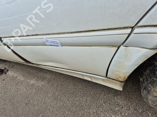 Used Door moulding trim MERCEDES-BENZ C-CLASS (W202) C 200 (202.020) (136 hp) 22123991