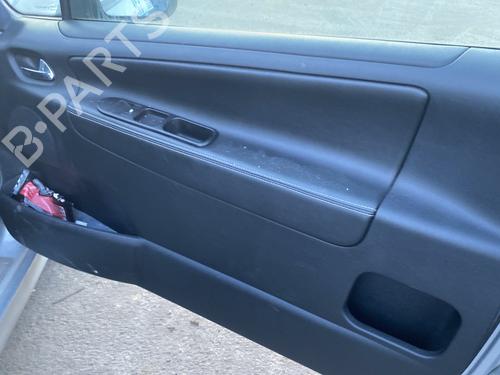 Høyre frontpanel PEUGEOT 207 (WA_, WC_) 1.6 HDi (90 hp) 31719176