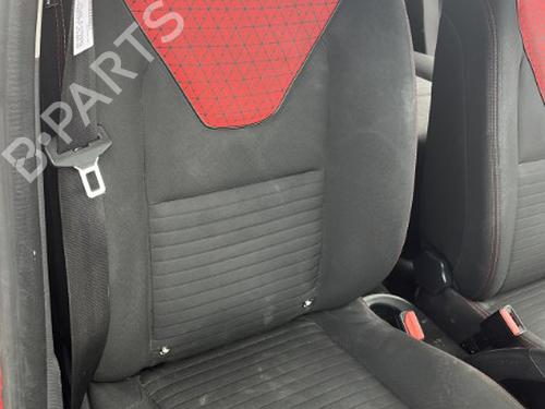 Used Right front seat Right front seat 22125918 22125918