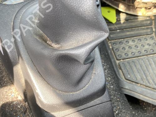 Gear lever DACIA SANDERO 1.2 16V | BP26028047M90 - Image 2