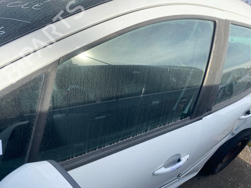 front-left-door-window-peugeot-207-sw-wk_-2007-2008-2009-2010-2011-2012-2013-39520181 main image