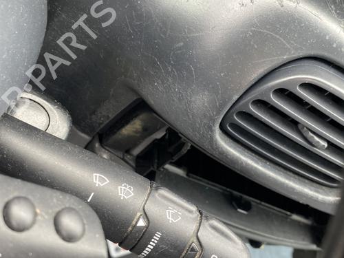 Used Steering column stalk RENAULT MEGANE I (BA0/1_) 1.9 dTi (BA08, BA0N) (98 hp) 27473895