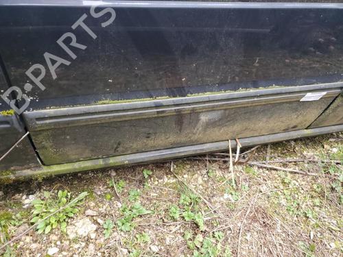 Used Door moulding trim LAND ROVER DISCOVERY I (LJ) 2.5 TDI 4x4 (113 hp) 22118500