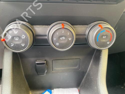 Climate control RENAULT CLIO V (B7_) 1.5 Blue dCi 85 (B7AG) | BP39042335I5 - Image 3