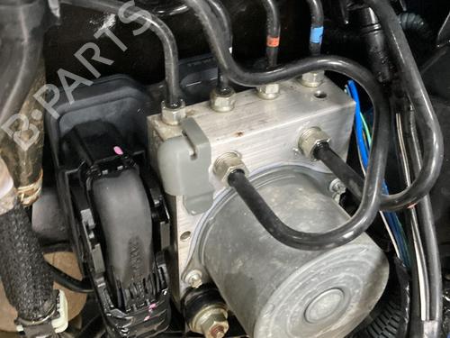 Used ABS pump TOYOTA AURIS Estate (_E18_) 1.6 D4-D (WWE185_) (112 hp) 20224945