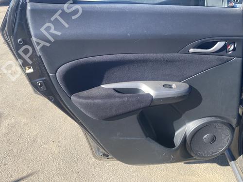 Forra trás esquerda Forra trás esquerda HONDA CIVIC VIII Hatchback (FN, FK) 2.2 CTDi (FK3) (140 hp) 33818719 33818719