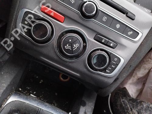 climate-control-citroen-c4-ii-nc_-16-bluehdi-100-00006452v9-2009-22200300 main image