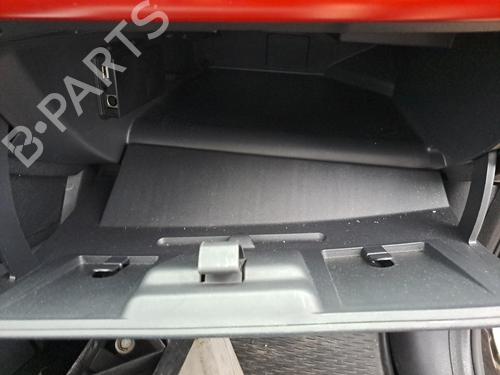 Used Glove box Glove box RENAULT CLIO III (BR0/1, CR0/1) 1.2 16V (BR02, BR0J, BR11, CR02, CR0J, CR11) (75 hp) 21005852 21005852