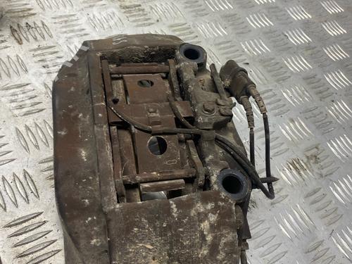 Used Right front brake caliper Right front brake caliper CITROËN C8 (EA_, EB_) 3.0 V6 (204 hp) 40064096 40064096