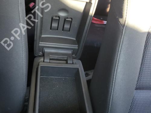 Used Armrest / Center console Armrest / Center console MAZDA 3 (BK) 1.6 DI Turbo (109 hp) 22127605 22127605