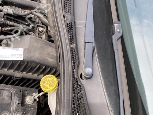 Used Scuttle panel Scuttle panel PEUGEOT 208 I (CA_, CC_) 1.2 VTI 82 (82 hp) 25281192 25281192