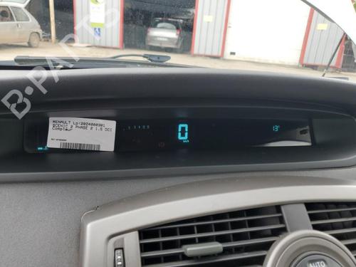 Used Instrument cluster RENAULT SCÉNIC II (JM0/1_) [2003-2010]  22121332