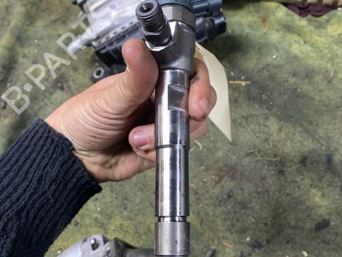 Used Injector Injector RENAULT CLIO V (B7_) 1.5 Blue dCi 85 (B7AG) (86 hp) 39943027 39943027