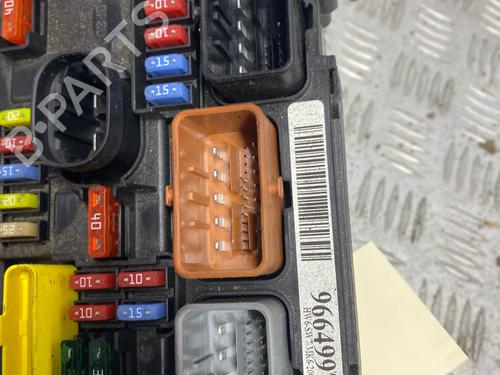 Used Fuse box Fuse box CITROËN C3 Picasso (SH_) 1.4 VTi 95 (SH8FSC, SH8FP0, SH8FP6) (95 hp) 33959590 33959590