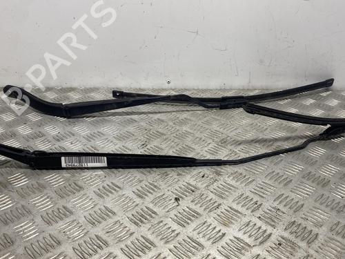 Front windshield wiper arm RENAULT MEGANE IV Hatchback (B9A/M/N_) 1.2 TCe 130 (B9MR) | BP31639721C143