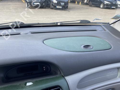 Used Dashboard Dashboard RENAULT SCÉNIC I MPV (JA0/1_, FA0_) 1.6 (JA00, JA16, JA15, JA19, JA1V, JA2B, JA2C, JA0B,... (107 hp) 30150050 30150050