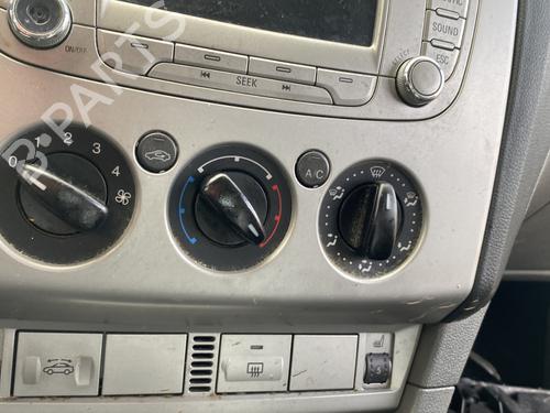 BP32218271I5 main image