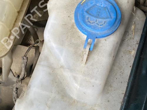 Used Windscreen washer tank SUZUKI GRAND VITARA I (FT, HT) 2.0 TD 4x4 (SQ420D) (87 hp) 30934092