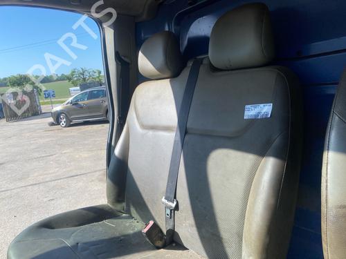 Right front seat RENAULT TRAFIC II Van (FL) 2.0 dCi 90 (FL0H, FL00, FL01, FL0M, FL0P, FL0S) | BP36048252C16 - Image 3