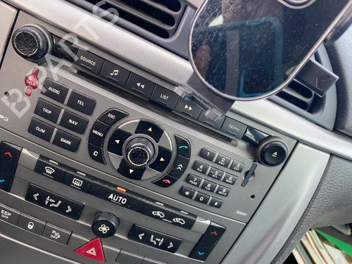 Used Radio Radio 39167642 39167642