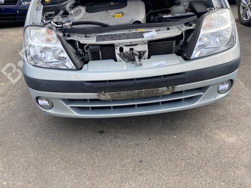 Używane Zderzak przedni RENAULT SCÉNIC I MPV (JA0/1_, FA0_) 1.9 dTi (JA0N) (98 hp) 28813833