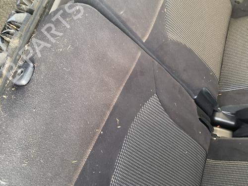 Stol bak (3. rad) MITSUBISHI GRANDIS (NA_W) 2.0 DI-D (NA8W) | BP30760412I24