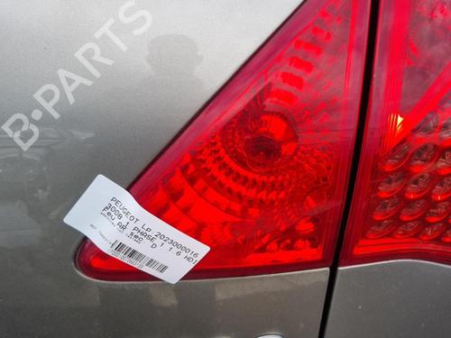 Used Right tailgate light PEUGEOT 3008 I MPV (0U_) 1.6 HDi (112 hp) 22111471