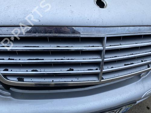 Used Grille MERCEDES-BENZ C-CLASS (W203) C 220 CDI (203.008) (150 hp) 31836641