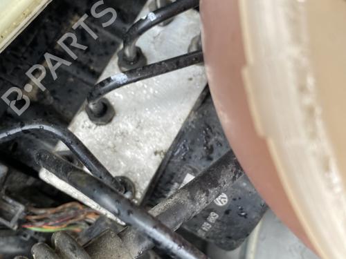 Used ABS pump ABS pump VW POLO III (6N1) 60 1.4 (60 hp) 33013680 33013680