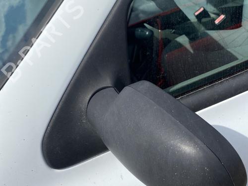 Used Left mirror RENAULT CLIO II (BB_, CB_) 1.2 (BB0A, BB0F, BB10, BB1K, BB28, BB2D, BB2H, CB0A,... (58 hp) 27704774