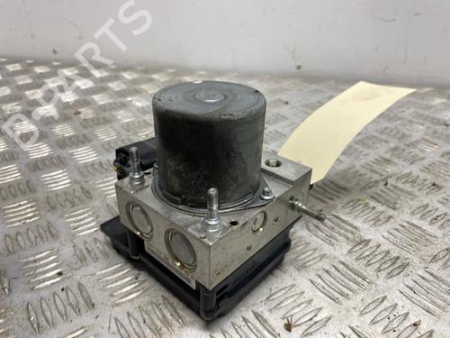 ABS pump PEUGEOT RCZ 2.0 HDi | BP38258564M43 - Image 2