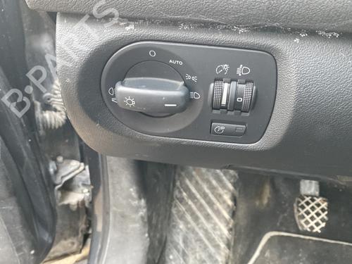 headlight-switch-audi-a3-sportback-8pa-2004-2005-2006-2007-2008-2009-2010-2011-2012-2013-2014-2015-30603963 main image