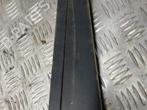Door moulding trim RENAULT CLIO IV (BH_) 0.9 TCe 90 (BHNF, BHMA, BHMH, BHJK, BHJR) | BP22121847C150 