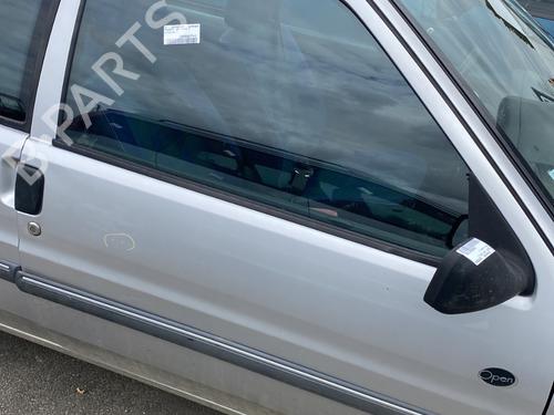 Used Right front door PEUGEOT 106 II (1A_, 1C_) 1.0 i (50 hp) 27681949