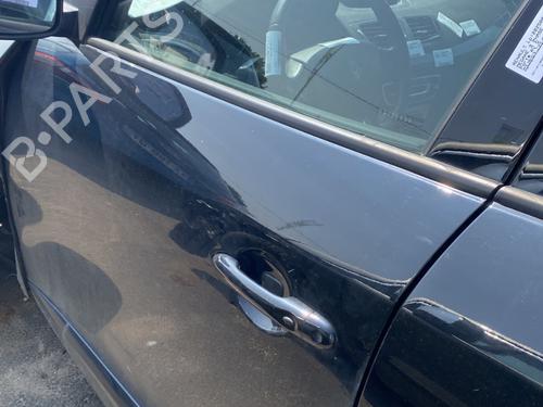 left-front-door-renault-megane-iii-hatchback-bz01_-b3_-2008-26526401 main image