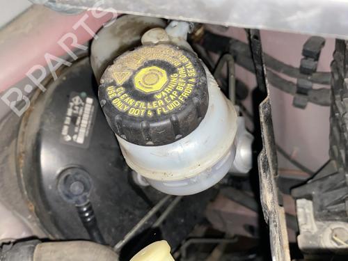 brake-master-cylinder-renault-twingo-ii-cn0_-2007-23784067 main image