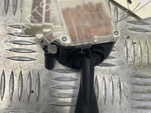 switch-suzuki-swift-iii-mz-ez-2005-28543452 main image